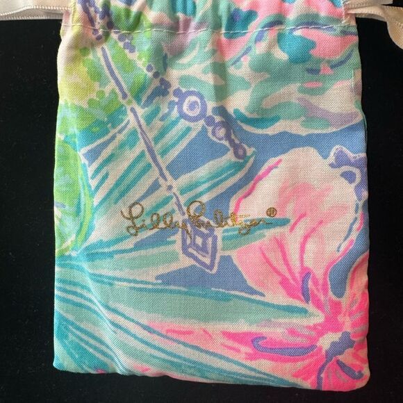 NWT Lilly Pulitzer Stud Earrings -Resort White - Picture 4 of 6